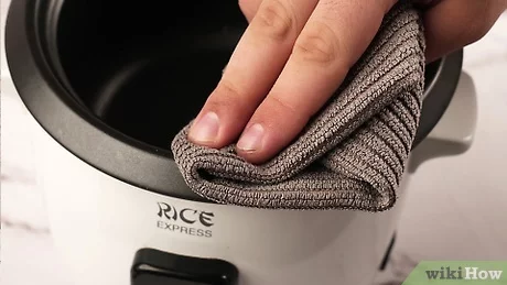 Tips For Cleaning A Dishwasher Safe Rice Cooker 