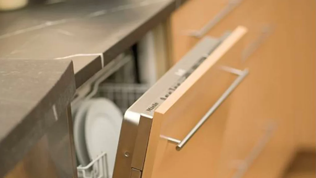 How A Panel-Ready Dishwasher Operates.