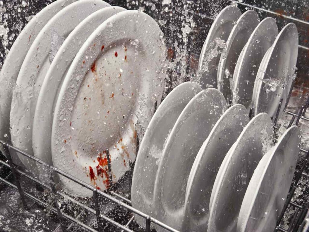 Can Dishwashers With Built-In Water Softeners Help Prevent Residue?